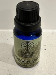 Earth Elements Organic Himalayan Juniper Essential Oil 15ml (0.5 fl. Oz) NEW