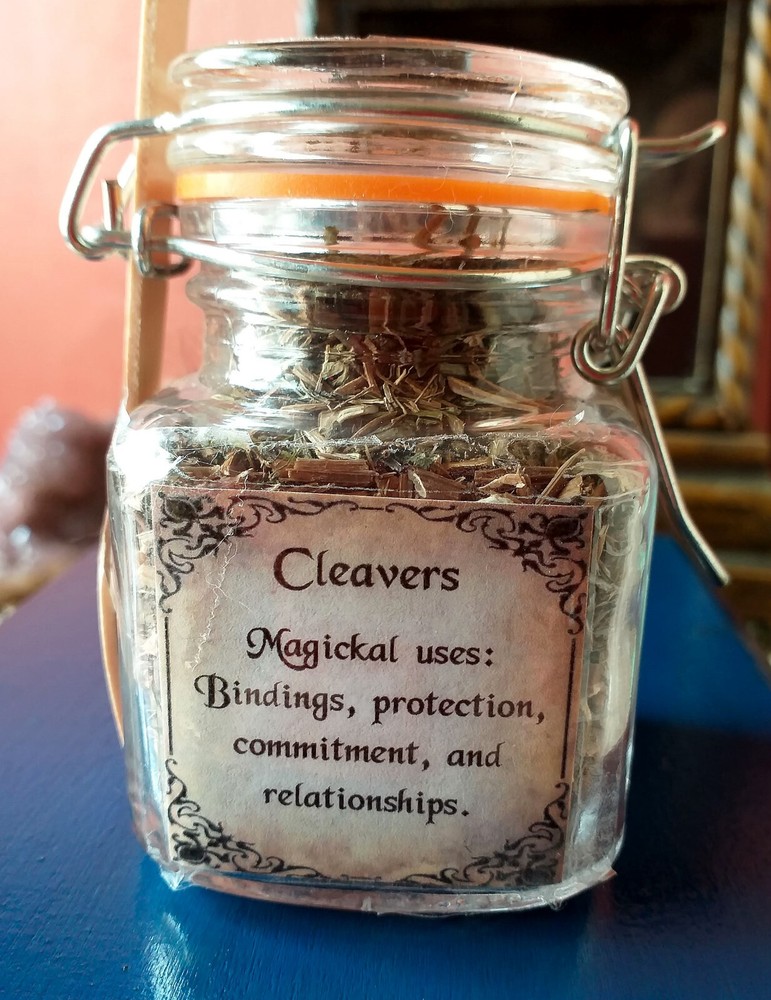 Cleavers Herb & Jar
