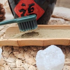 陈修园 刷牙粉 Natural Herbs -Tooth Powders – for strenghten Teeth 50g