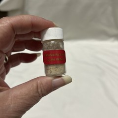 Frankincense Gum Resin – Small Bottle – Pale Yellow & Amber Tears – Unbranded