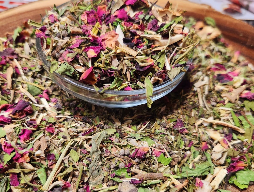 Hormone Balancing Tea-Progestrone-Menstrual Health-Menopause-PCOS-Libido 1 oz.