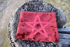 DRAGON’S BLOOD & WHITE SAGE SMUDGE STICK w/ Pentagram Bag & Tourmaline Crystal