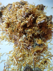 Calendula Flowers (Calendula officinalis) Whole flowers & petals, Organic 1 oz