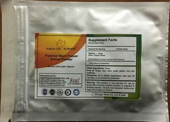 Black Pepper Extract – Pure & high quality Piperine powder Piperine 95% by HPLC