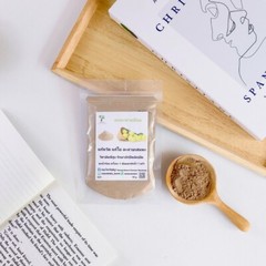 Gooseberry powder for drinking, adding to food, or using as a skin scrub.